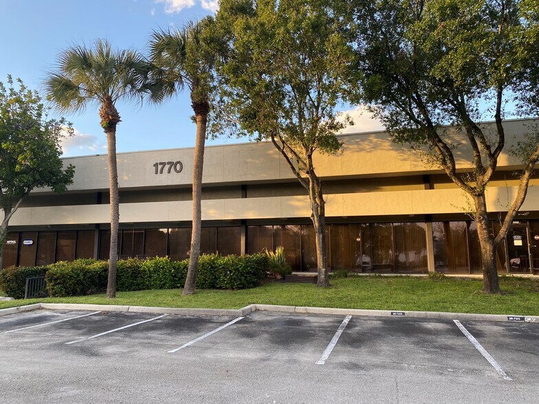 More Photos Of 1700 NW 64th St, Fort Lauderdale Office For Lease