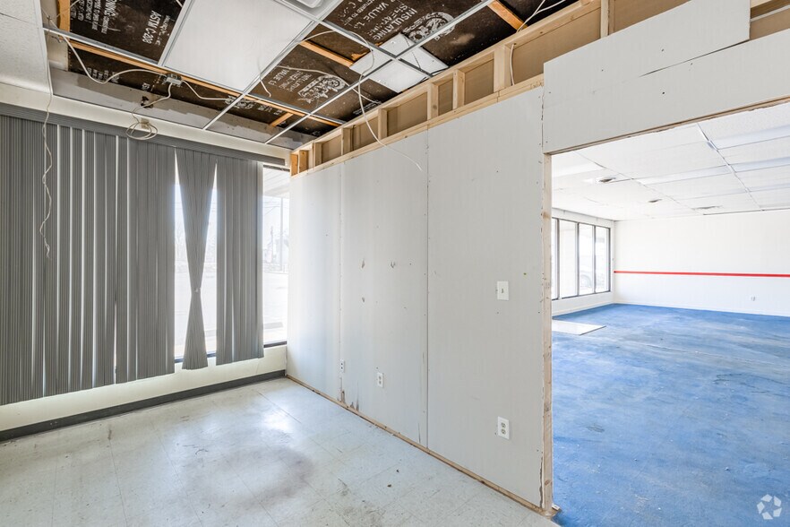 More Photos Of 16761 Saint Clair Ave, East Liverpool Unknown For Lease