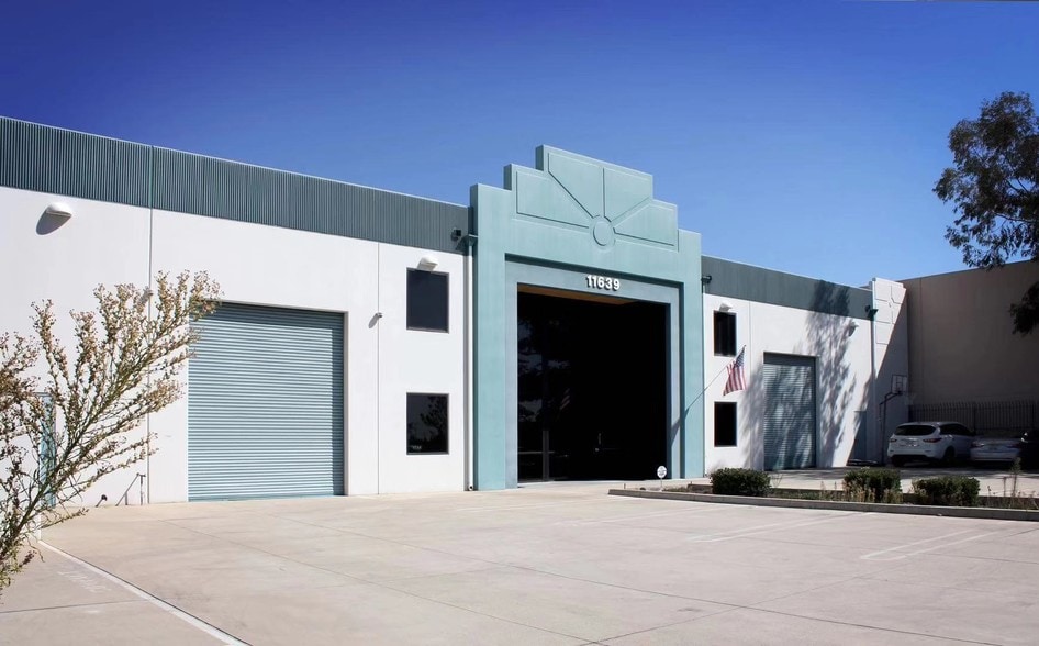 More Photos Of 11639 Goldring Rd, Arcadia Warehouse For Lease