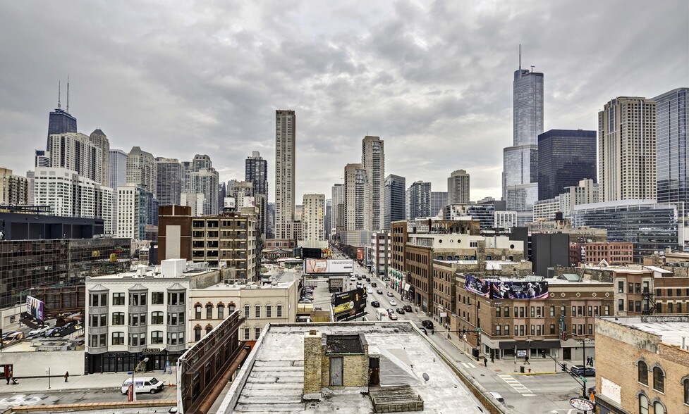 More Photos Of 216 W Ohio St, Chicago Loft Creative Space For Lease