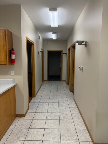 More Photos Of 3300 Commerce Dr, Dekalb Medical For Lease