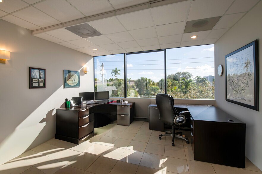 More Photos Of 4800 N Federal Hwy, Boca Raton Medical For Lease