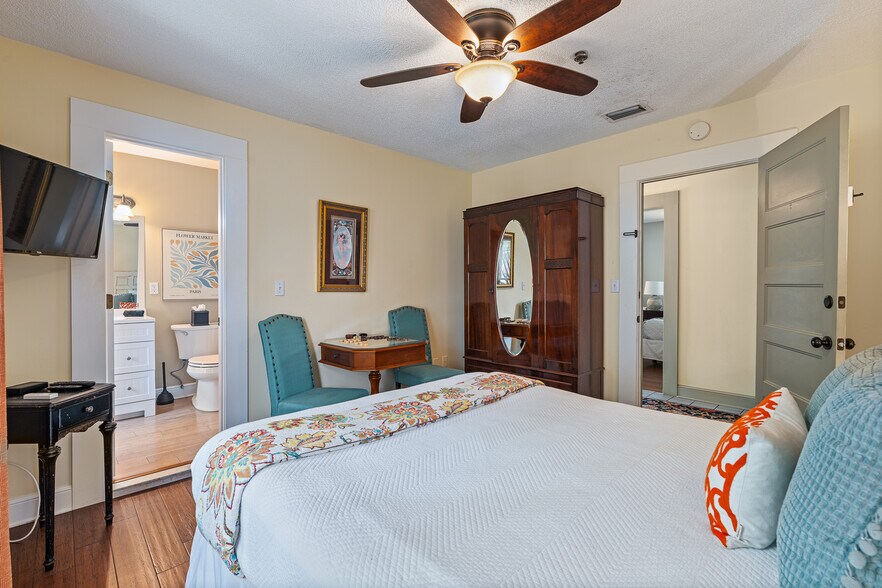 More Photos Of 44 Spanish St, Saint Augustine Hotel For Sale