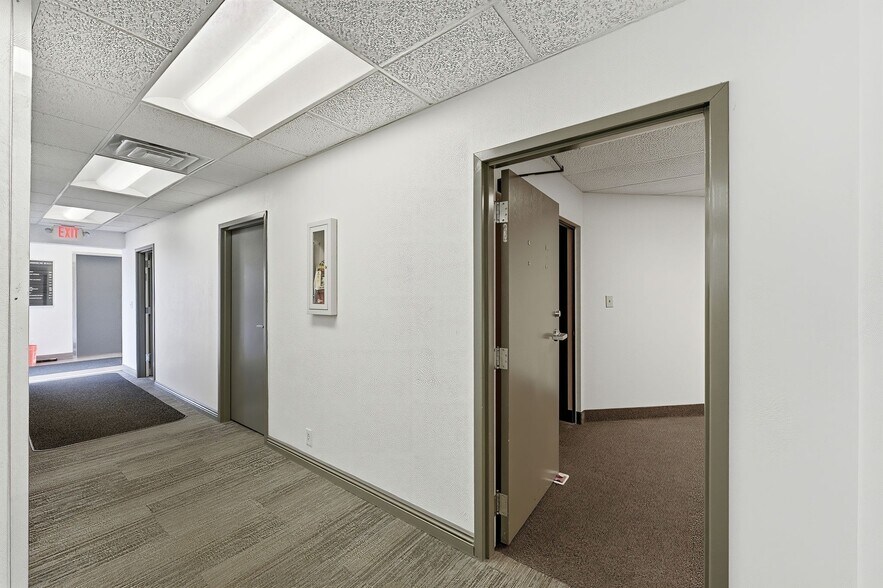 More Photos Of 201 E 5900 S, Murray Medical For Lease