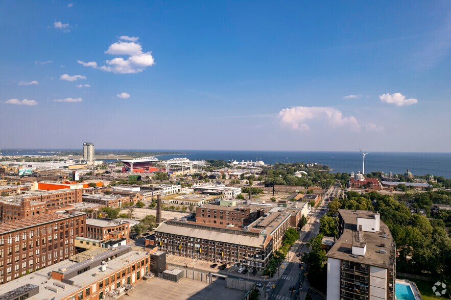 More Photos Of 219 Dufferin St, Toronto Loft Creative Space For Lease