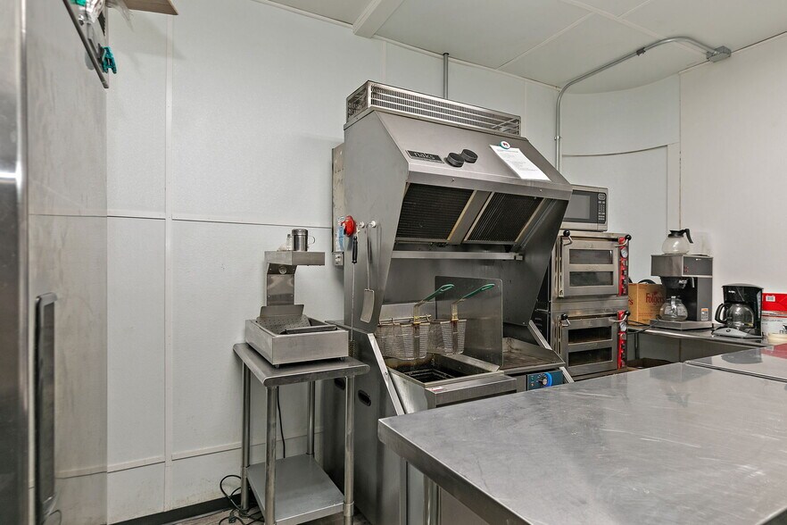 More Photos Of 927 E Railroad St, Sandwich Bowling Alley For Sale