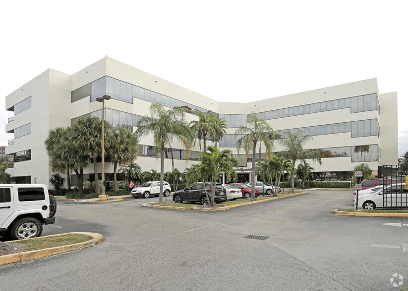 More Photos Of 815 NW 57th Ave, Miami Office For Lease