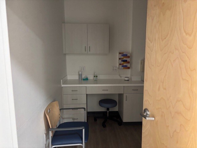 More Photos Of 8480 Holcomb Bridge Rd, Alpharetta Freestanding For Sale