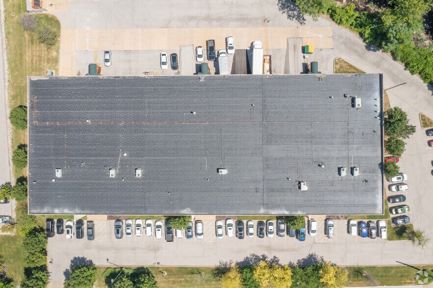 More Photos Of 9701-9709 Green Park Industrial Ct, Saint Louis Warehouse For Sale