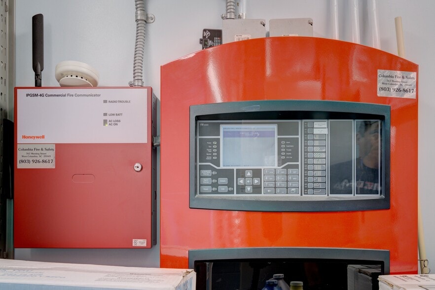 More Photos Of 2126 Chestnut St, Columbia Schools For Sale