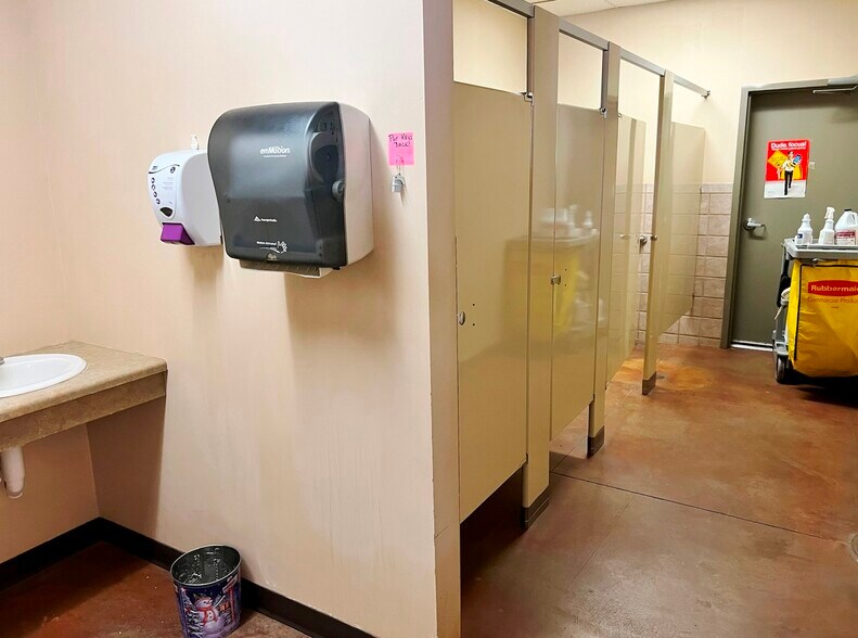 More Photos Of 110 Wall St, Onamia Flex For Sale