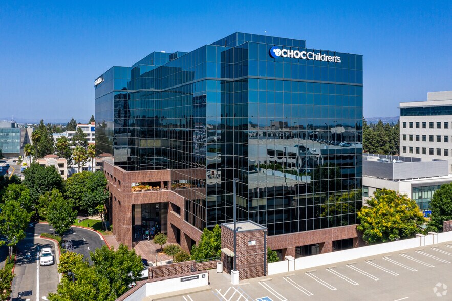More Photos Of 1120 W La Veta Ave, Orange Office For Lease