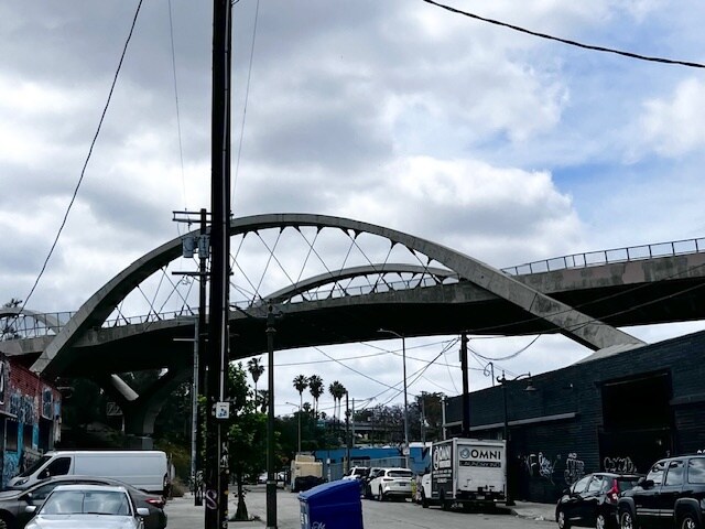 More Photos Of 620 S Clarence St, Los Angeles Manufacturing For Lease