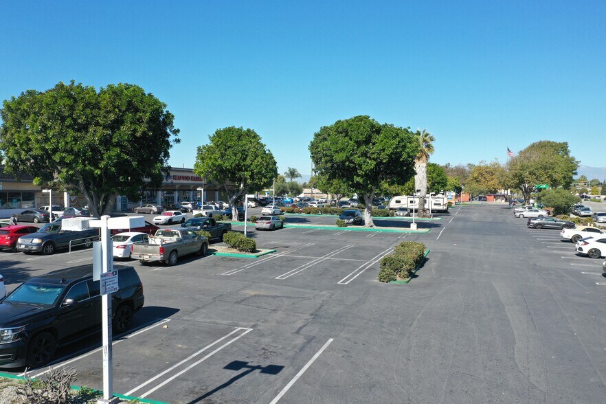 More Photos Of 4833-4917 S Rose Ave, Oxnard Supermarket For Sale