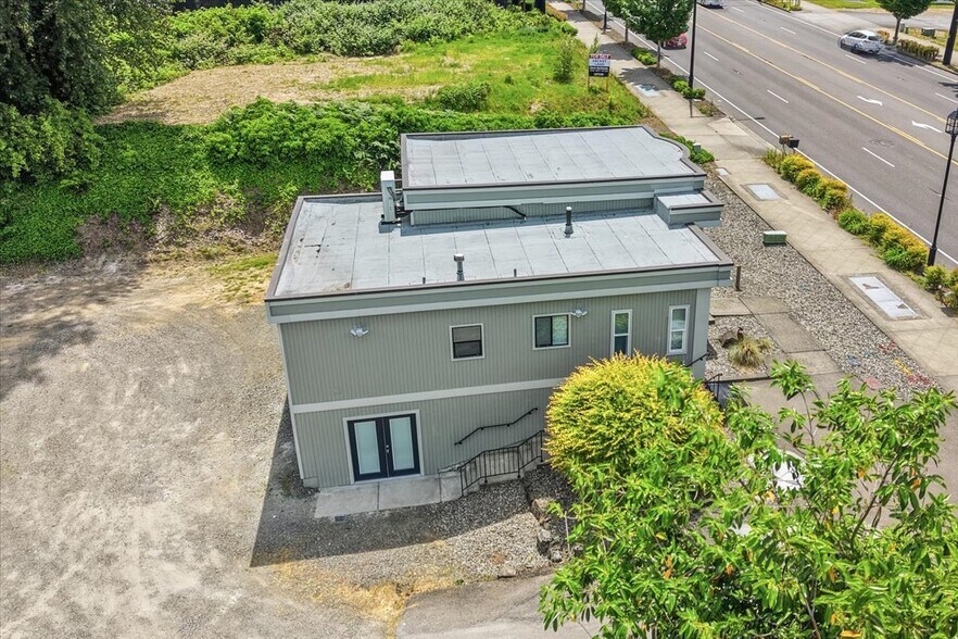 More Photos Of 1715 Meridian Ave E, Edgewood Medical For Lease