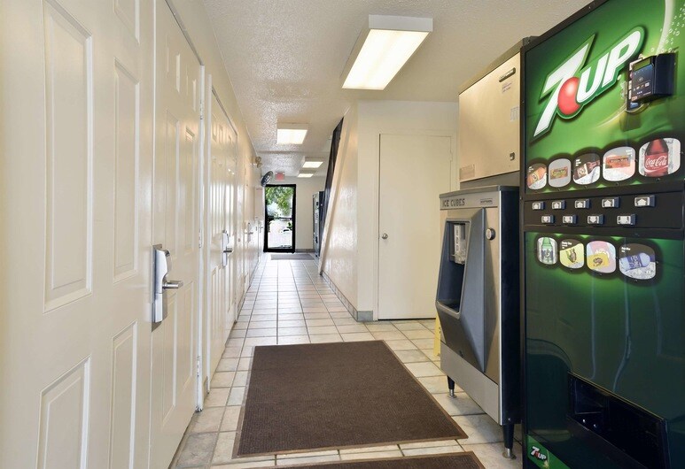 More Photos Of 5522 N Pan Am Expy, San Antonio Hotel For Sale