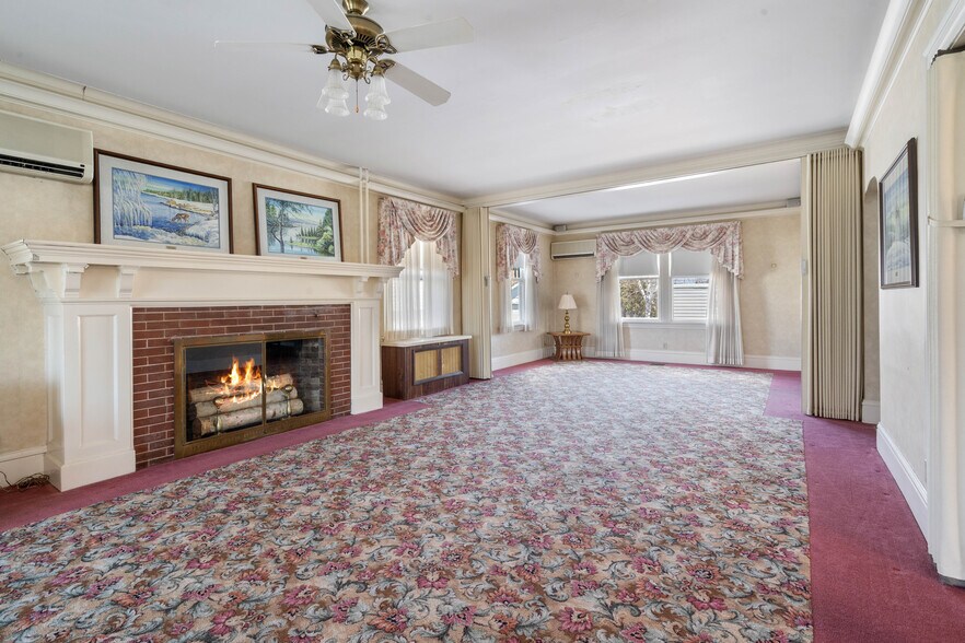 More Photos Of 1209 E 5th St, Superior Multifamily For Sale