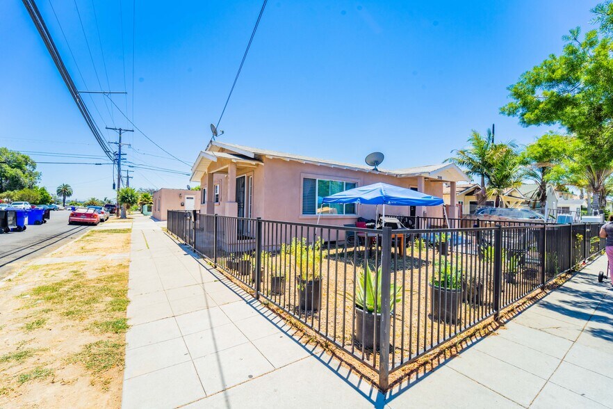 More Photos Of 4451 Dwight St, San Diego Apartments For Sale