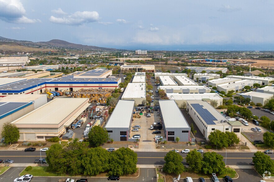 More Photos Of 1026 Lauia St, Kapolei Warehouse For Lease