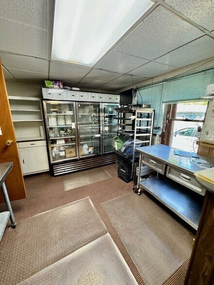 More Photos Of 4166 U.S. 40 hwy, Claysville Restaurant For Sale