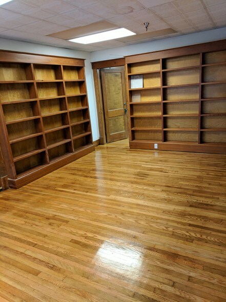 More Photos Of 233 3rd St N, Saint Petersburg Office For Lease