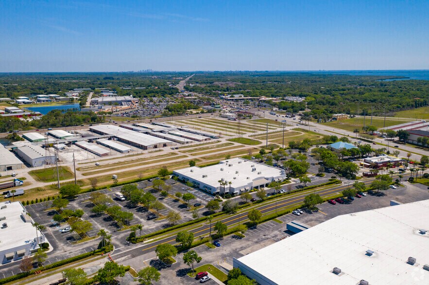 More Photos Of 4033 Tampa Rd, Oldsmar Office For Lease