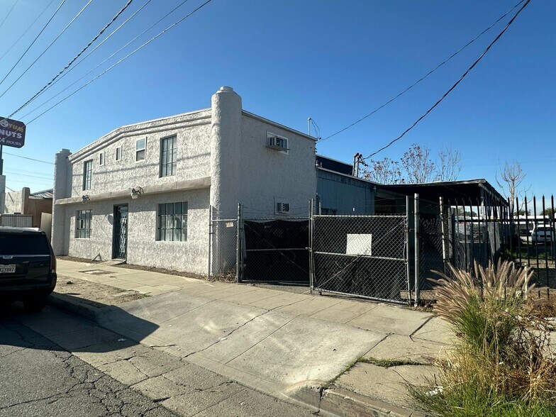 More Photos Of 456 S I St, San Bernardino Warehouse For Sale