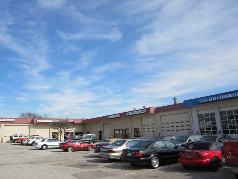 Primary Photo Of 405 S Central Expy, Richardson General Retail For Lease