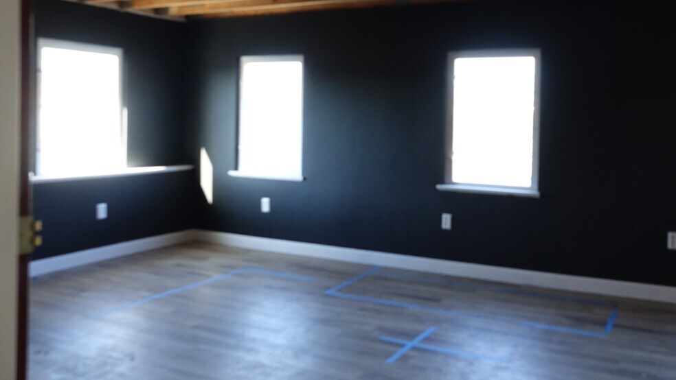 More Photos Of 753-755 E Broadway, South Boston Storefront Retail Office For Lease