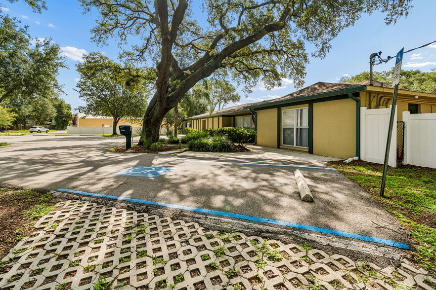 More Photos Of 4001 Skipper Rd, Tampa Schools For Sale