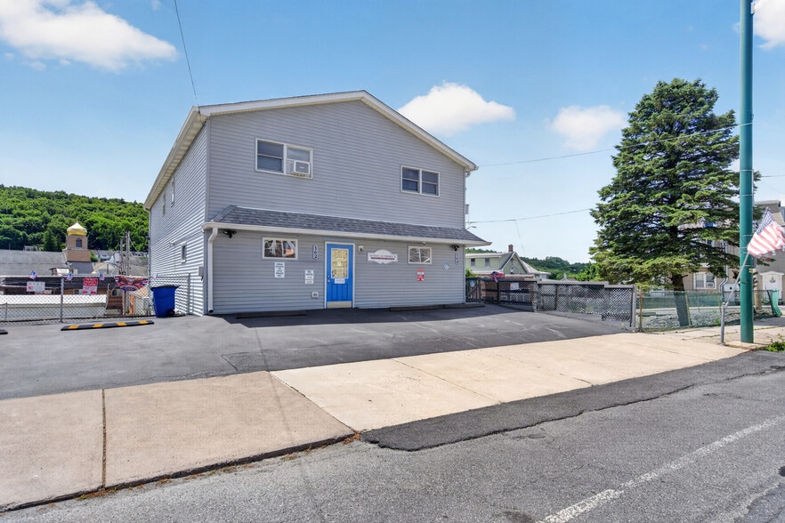 Primary Photo Of 162 W Ridge St, Lansford Office For Lease