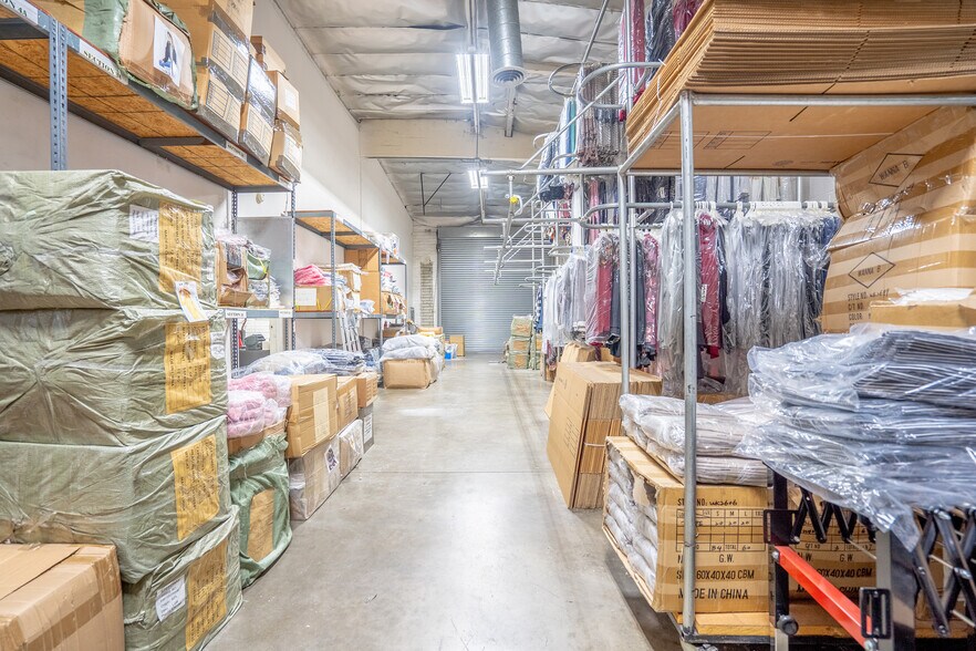 More Photos Of 2807 S Olive St, Los Angeles Warehouse For Sale