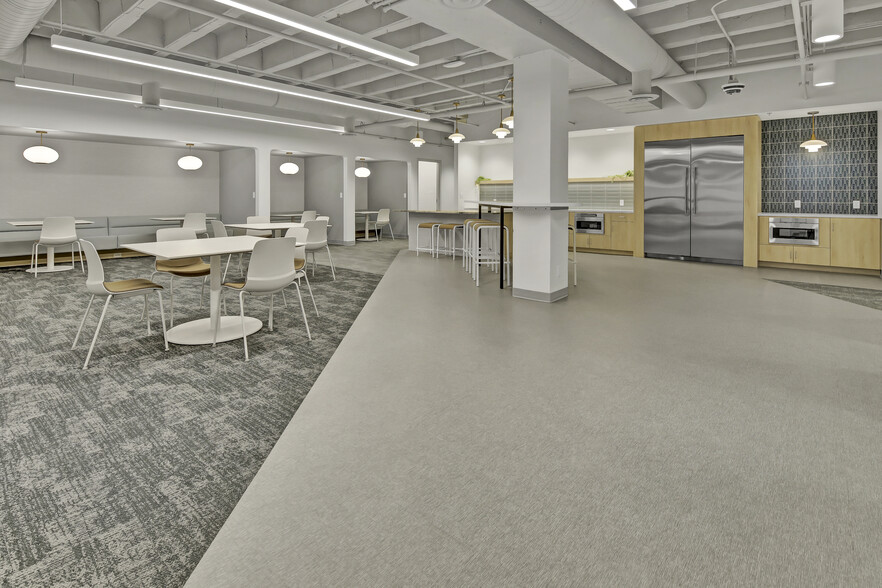 More Photos Of 717 W St Germain St, Saint Cloud Office For Lease