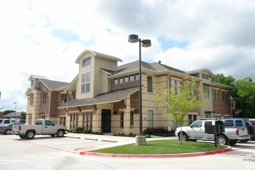 More Photos Of 3605 Yucca Dr, Flower Mound Medical For Sale