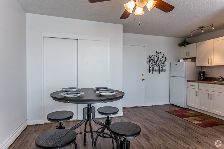 More Photos Of 57 N Somerville St, Memphis Apartments For Sale