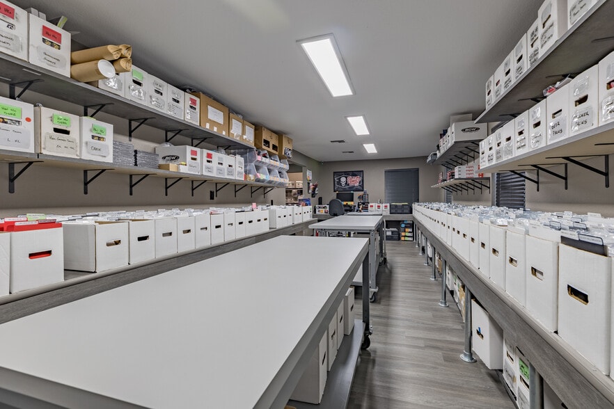 More Photos Of 40 W Brown Rd, Mesa Office For Sale