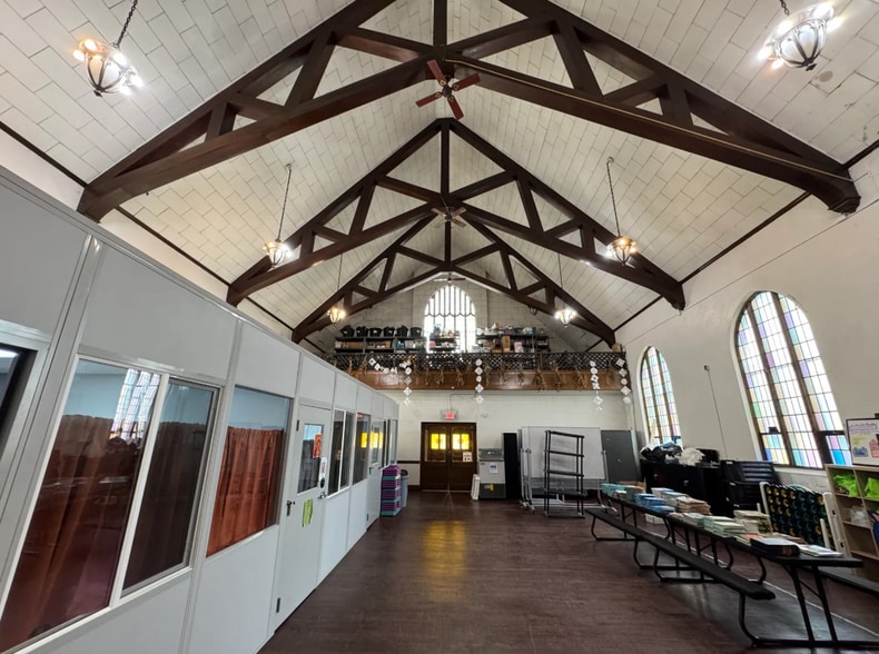 More Photos Of 4880 Lawndale St, Detroit Specialty For Sale
