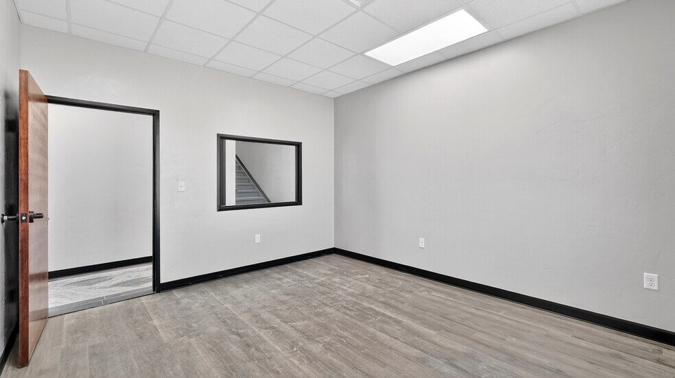 More Photos Of 16510 W Basin St, Odessa Warehouse For Sale