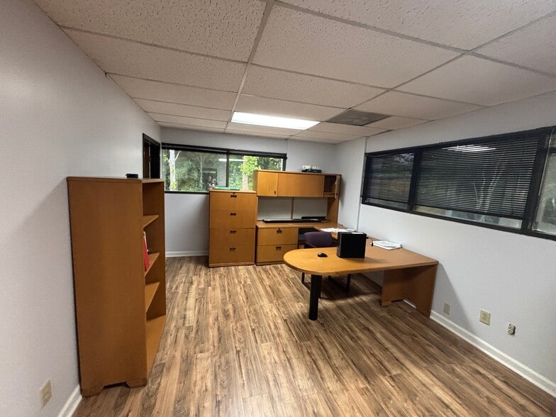 More Photos Of 1798 Montreal Cir, Tucker Office For Sale