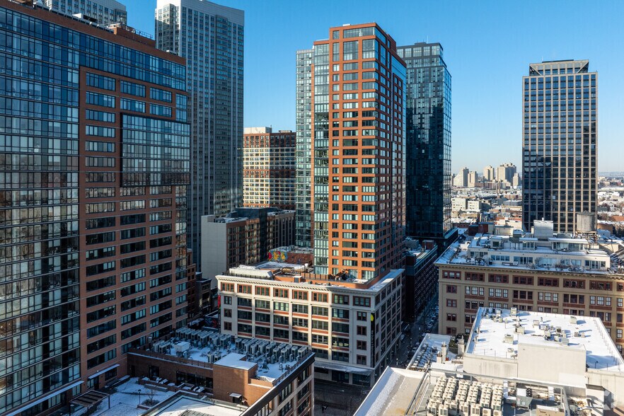 More Photos Of 151 Bay St, Jersey City Apartments For Lease