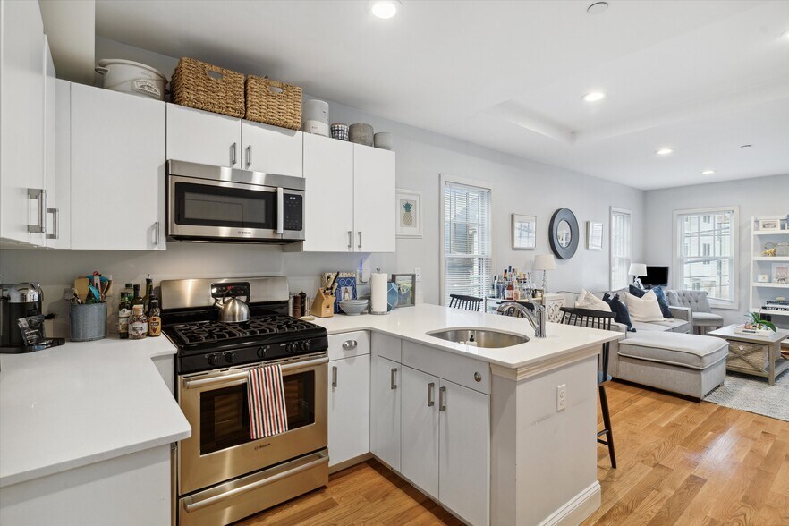 More Photos Of 75-77 F St, Boston Apartments For Sale