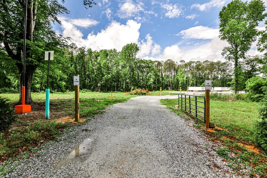 More Photos Of 2332 Old Covington Hwy, Conyers Office Residential For Sale