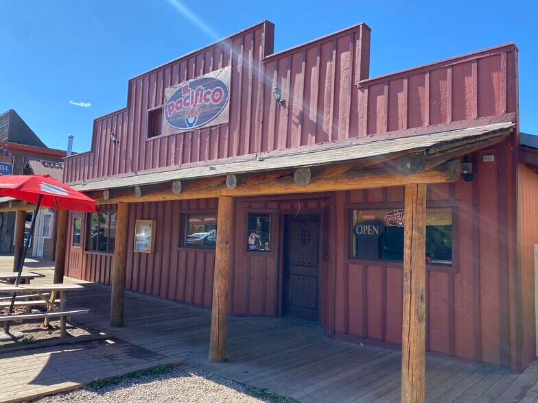 More Photos Of 920 Grand Ave, Grand Lake General Retail For Sale