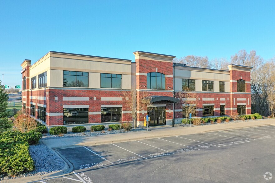 More Photos Of 10160 Foley Blvd, Coon Rapids Office For Lease