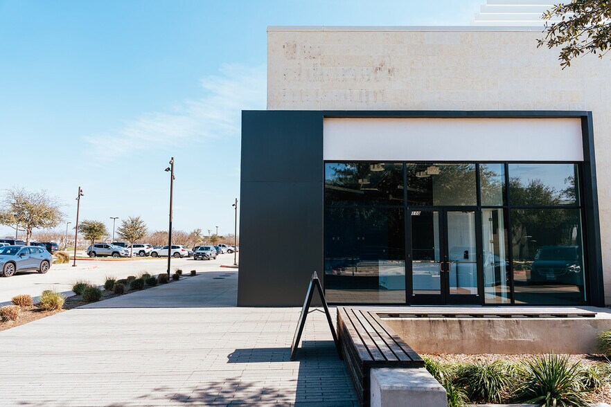 More Photos Of 4114 Lake Atlas Dr, Bryan Storefront For Lease