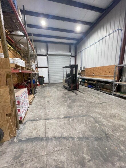 More Photos Of 2443 St Johns Bluff Rd S, Jacksonville Service For Sale