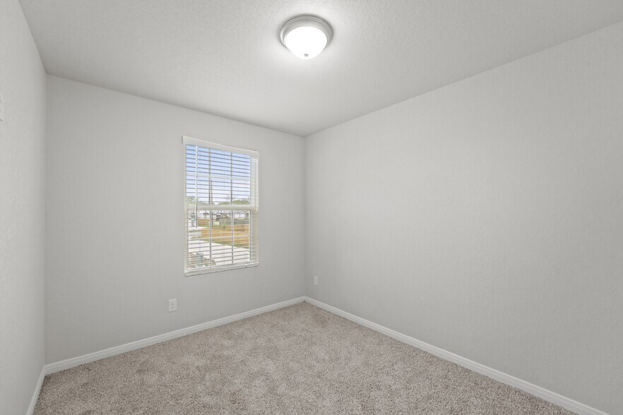 More Photos Of 8015 Dial Ike Dr, San Antonio Apartments For Sale