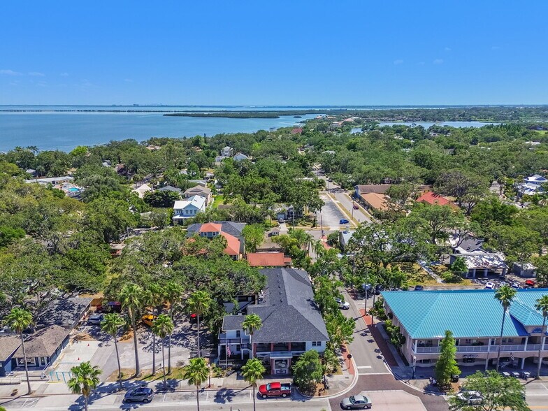 More Photos Of 454 Main St, Safety Harbor Storefront Retail Residential For Sale