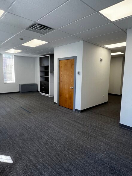 More Photos Of 499 S Warren St, Syracuse Medical For Lease
