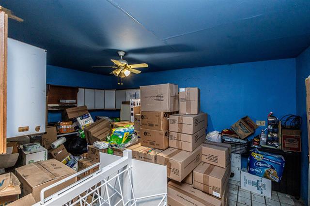 More Photos Of 1719 Lincoln St, Laredo Convenience Store For Sale